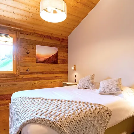 Le Rocher - Close To Town With Hot Tub For 8ppl+2kids *